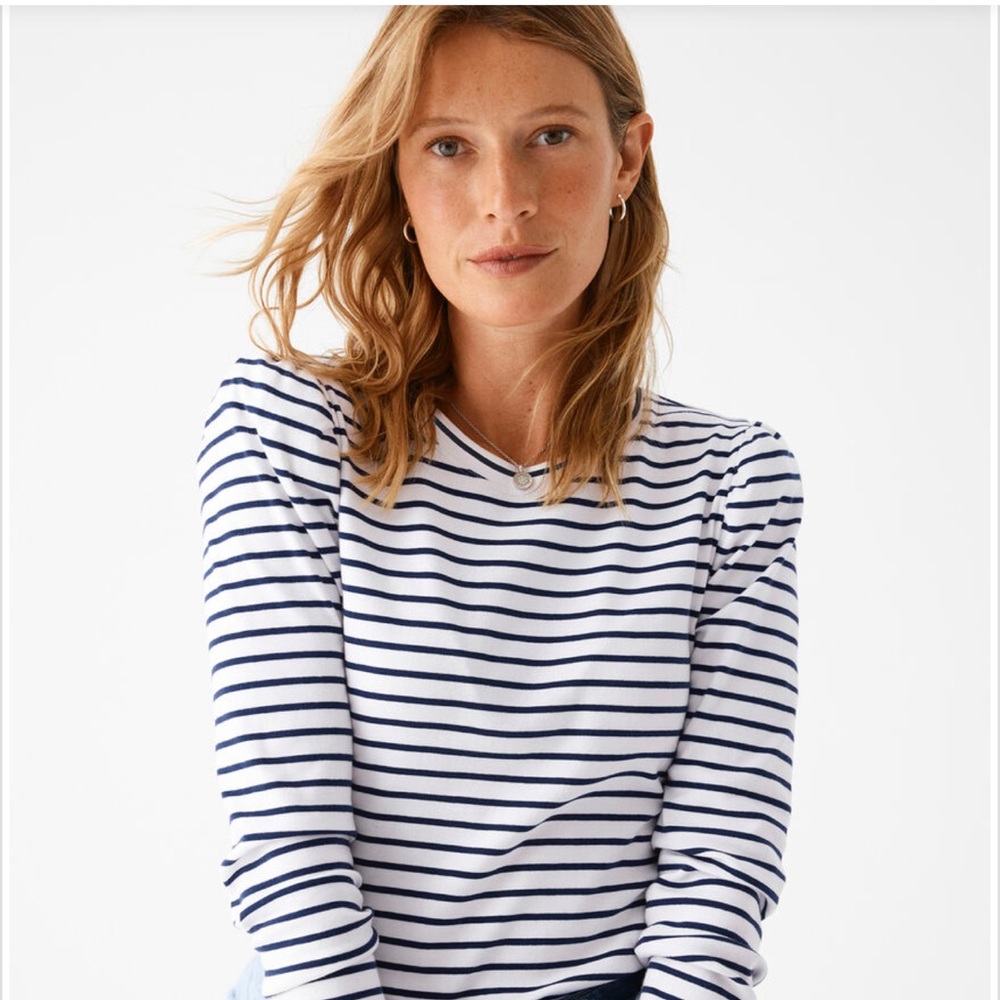 Vineyard Vines Navy and White Striped Long Sleeve Tee